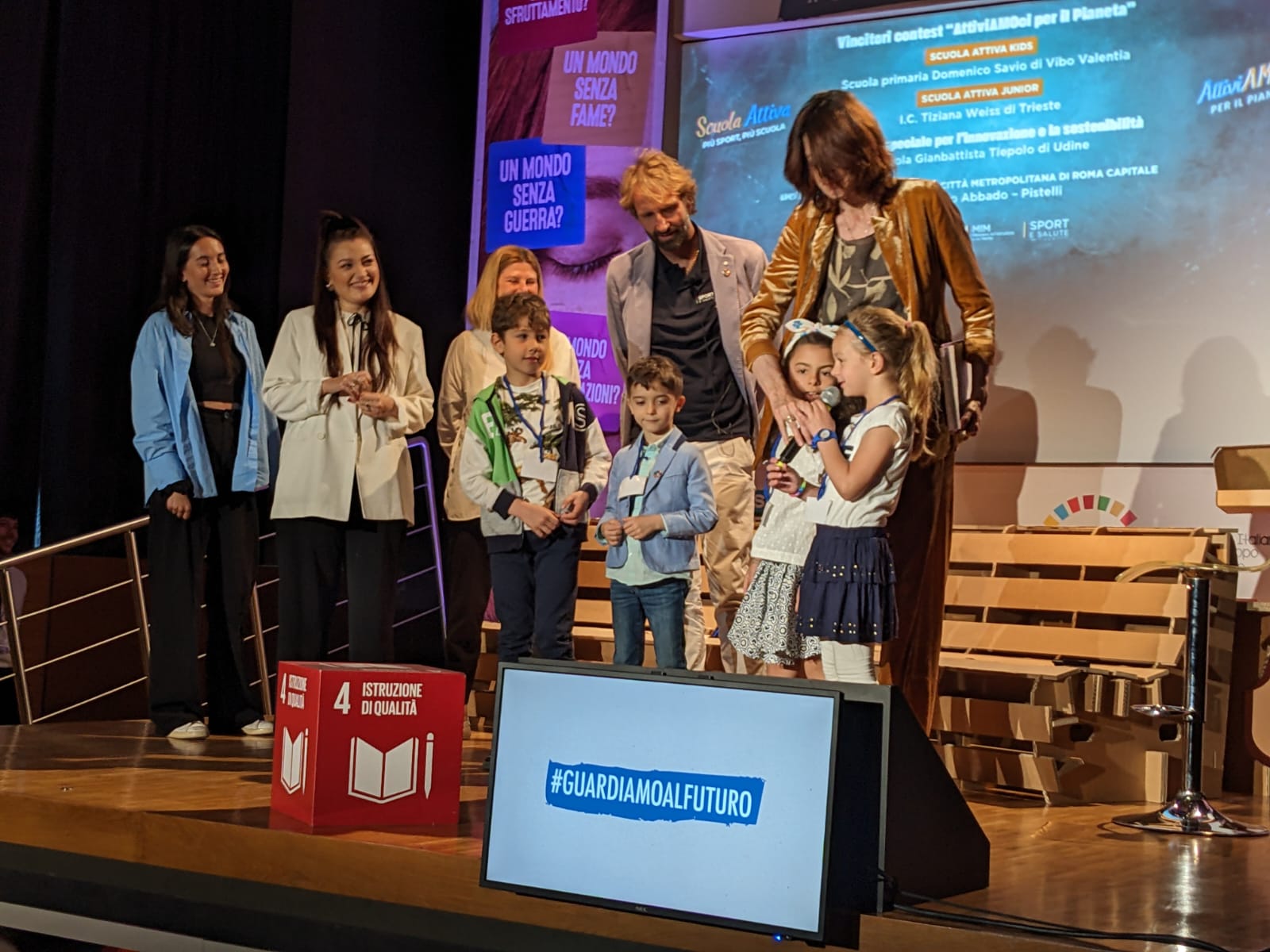Rinnovare la scuola educando al pensiero critico e all’incertezza del futuro